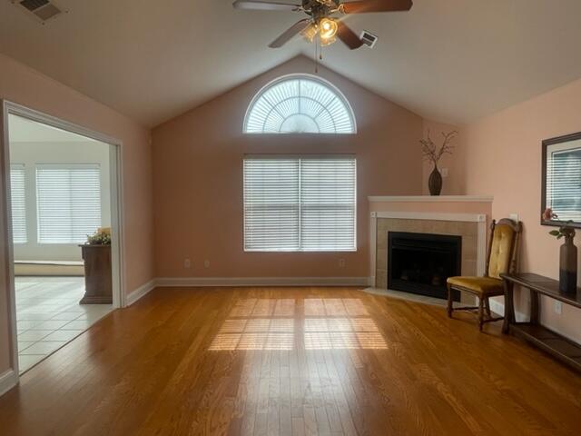 376 Villa View Point Johnson City, TN 37604 - Photo 13 of 29 Living room