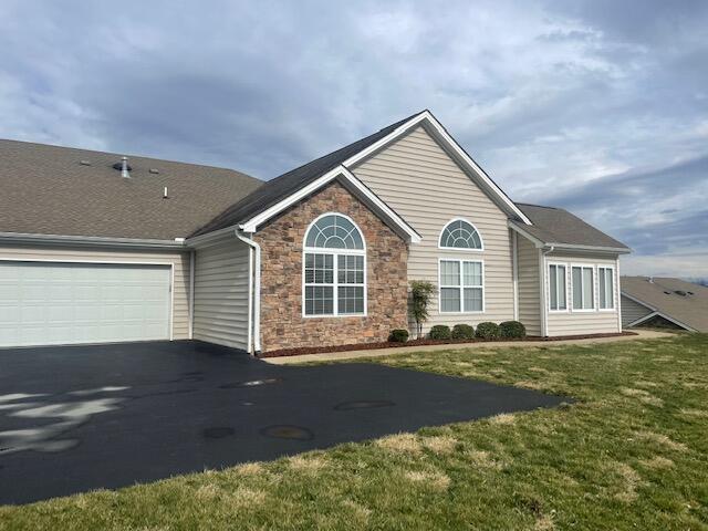376 Villa View Point Johnson City, TN 37604 - Photo 5 of 29 Parking side