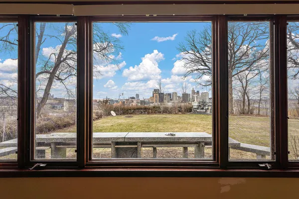 $725,000 | 231 Isabel Street West, St. Paul, MN 55107