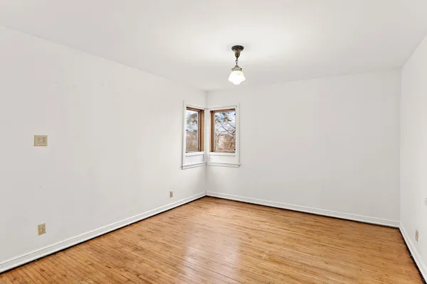 $725,000 | 231 Isabel Street West, St. Paul, MN 55107