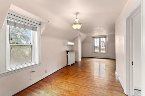 $725,000 | 231 Isabel Street West, St. Paul, MN 55107