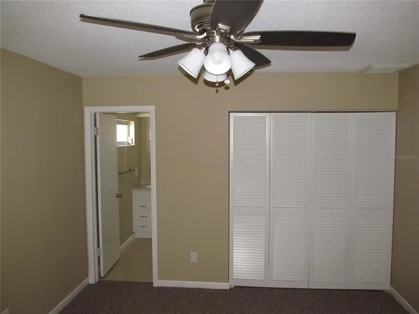 $2,600 | 11275 90th Terrace, Seminole, FL 33772