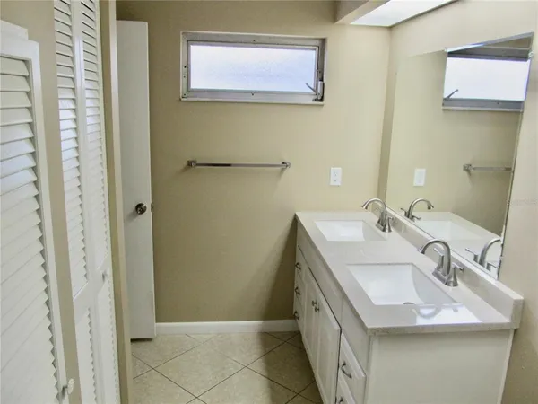 $2,600 | 11275 90th Terrace, Seminole, FL 33772