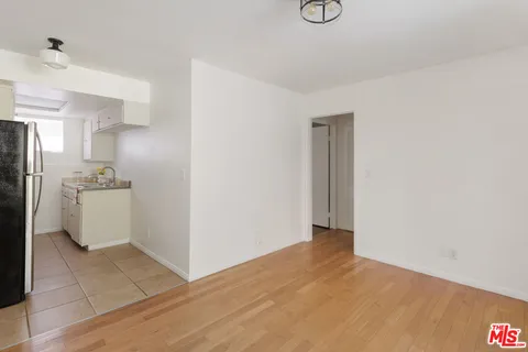 $1,399,000 | 1561 Carmona Avenue, Los Angeles, CA 90019
