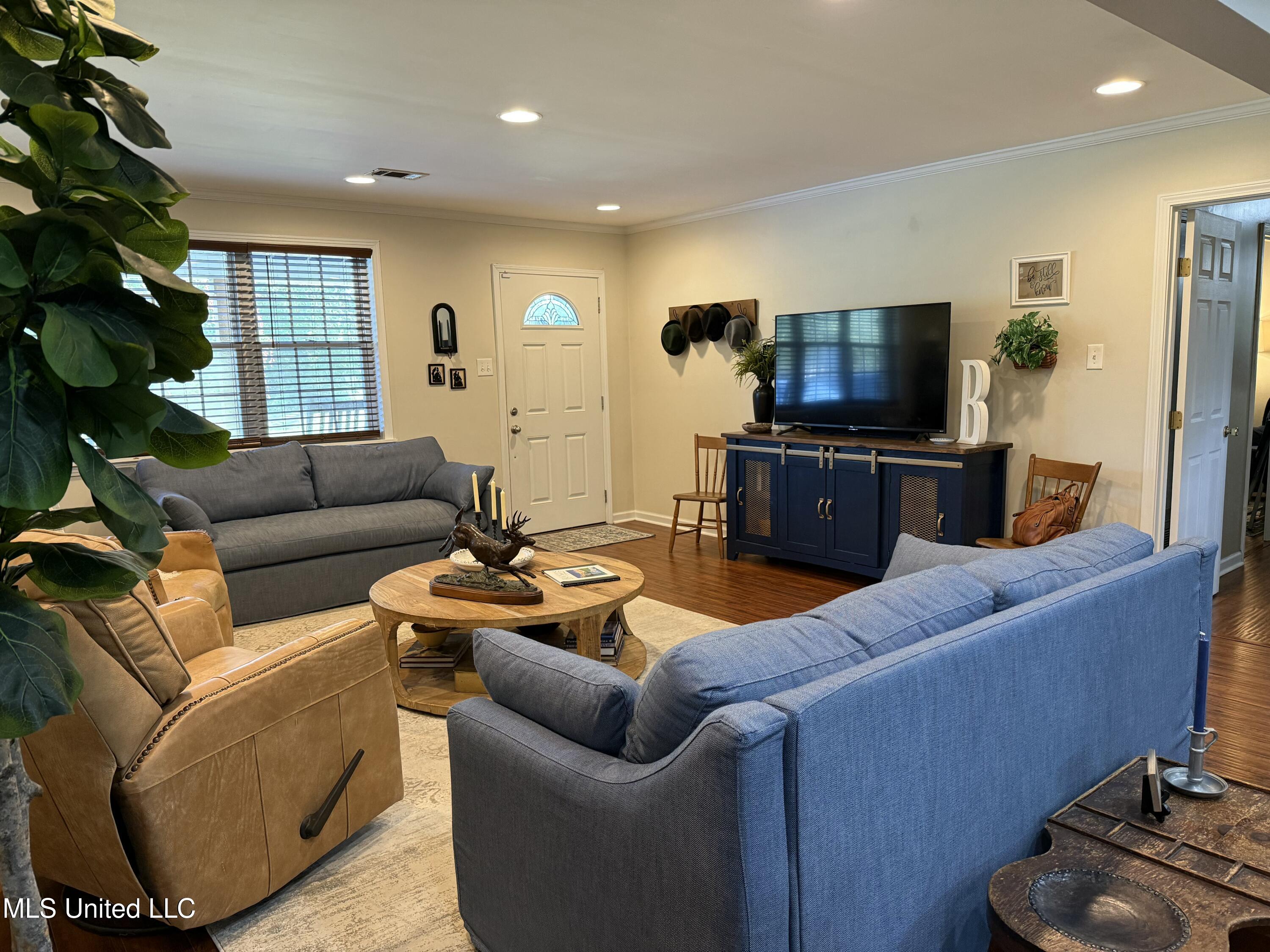 970 Greenview Trail Northeast Brookhaven, MS 39601 - Photo 14 of 36 IMG_1134