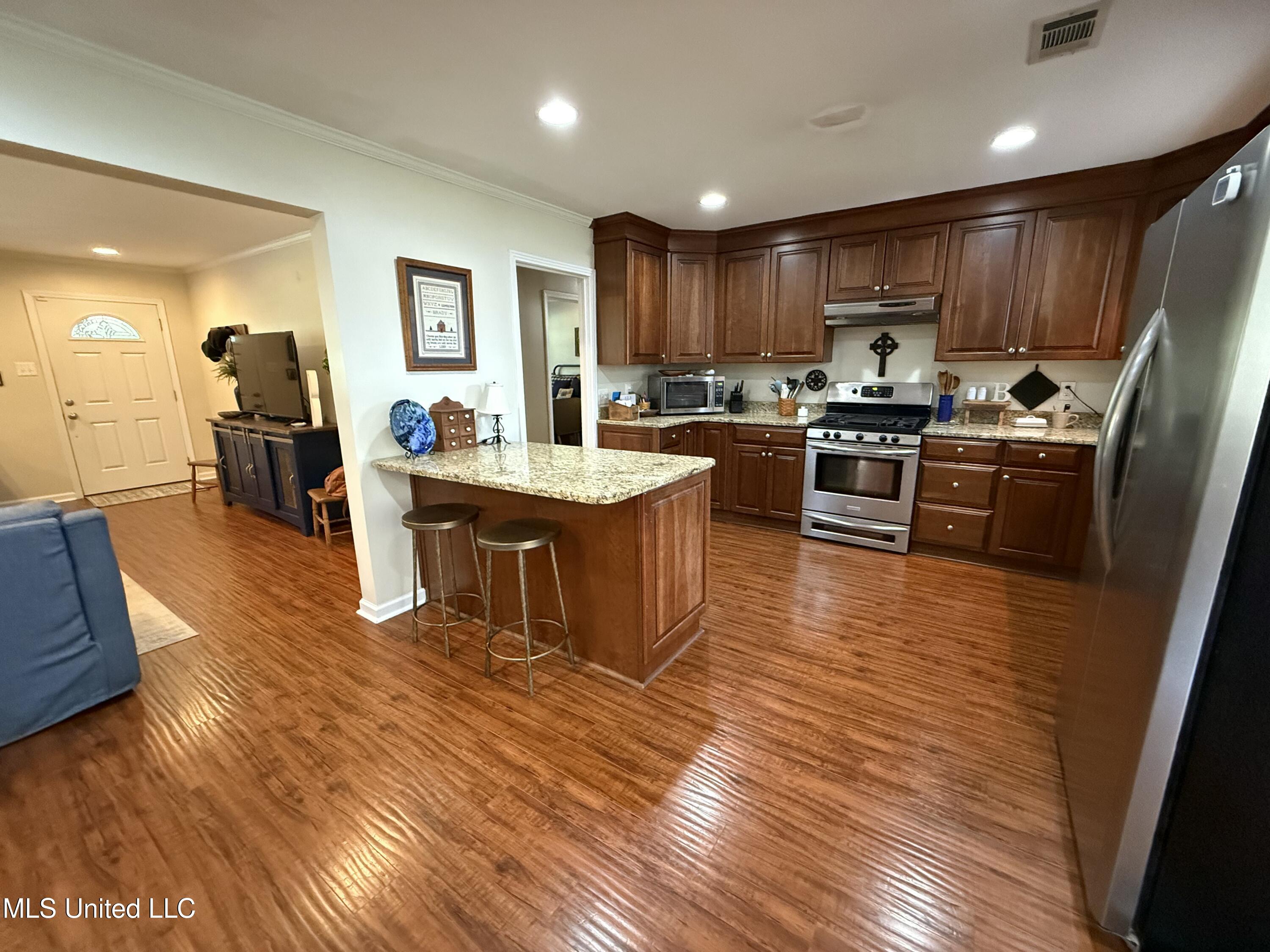 970 Greenview Trail Northeast Brookhaven, MS 39601 - Photo 22 of 36 IMG_1147