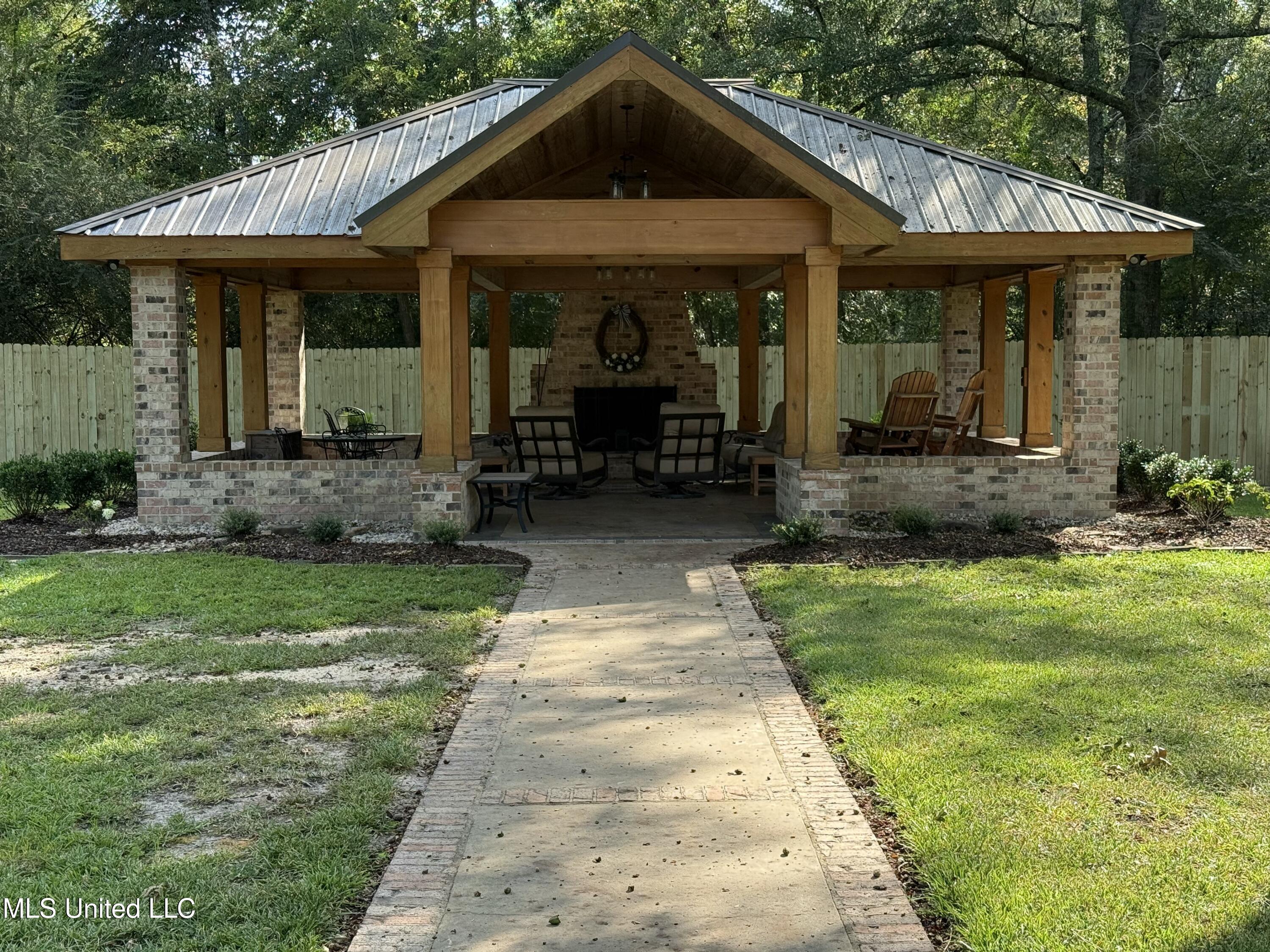 970 Greenview Trail Northeast Brookhaven, MS 39601 - Photo 24 of 36 IMG_1150