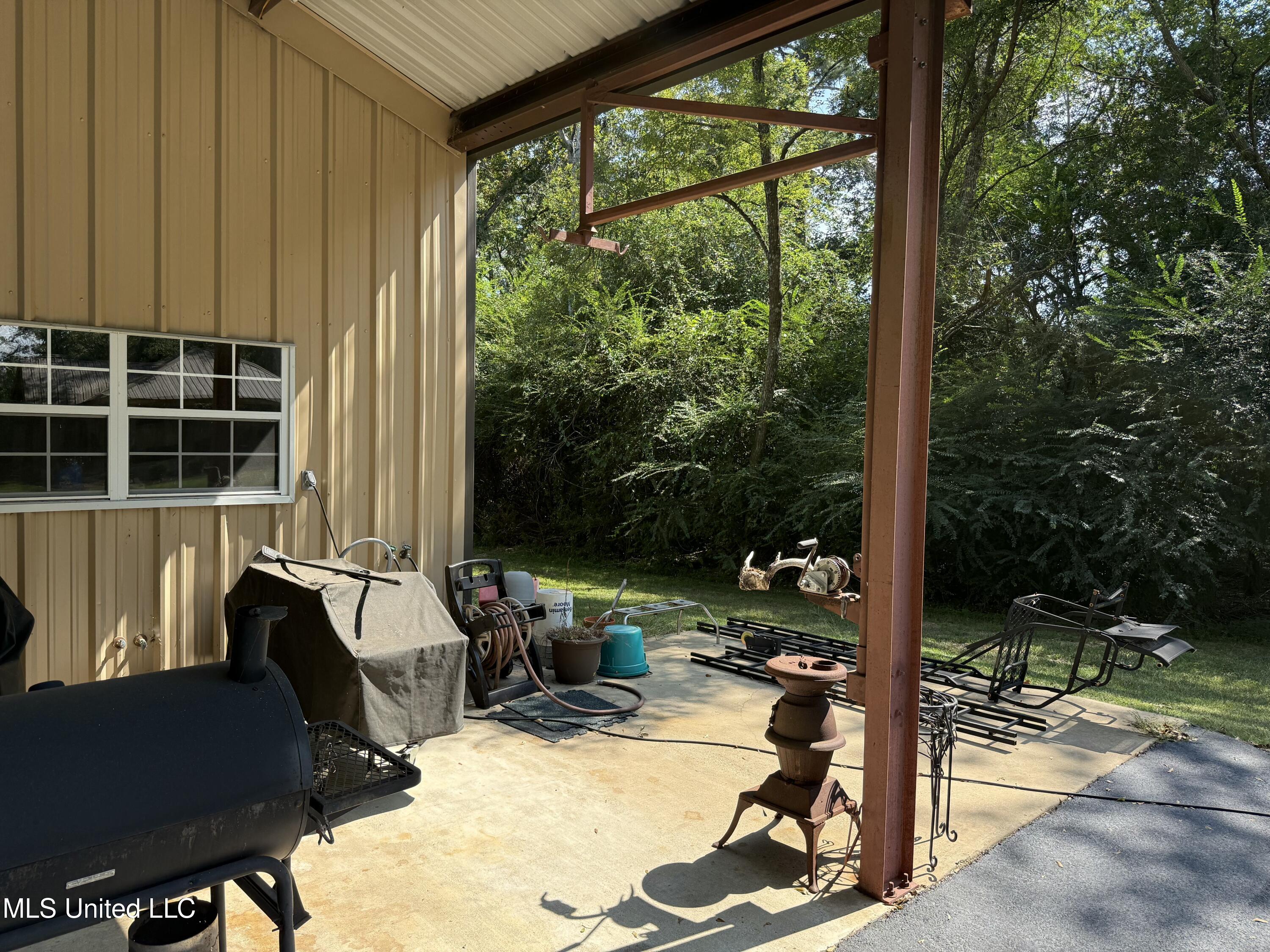 970 Greenview Trail Northeast Brookhaven, MS 39601 - Photo 35 of 36 IMG_1119