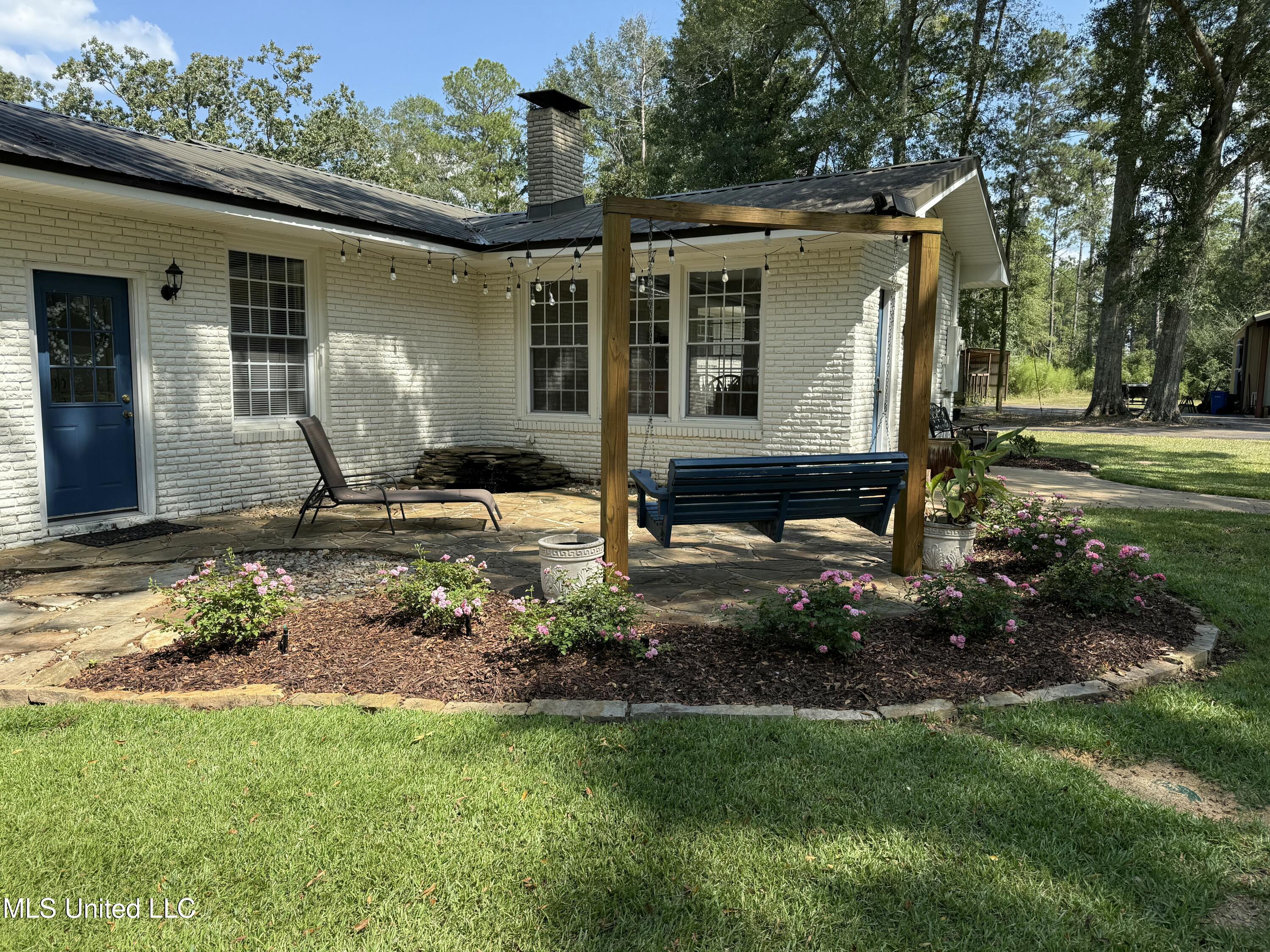 970 Greenview Trail Northeast Brookhaven, MS 39601 - Photo 5 of 36 IMG_1108