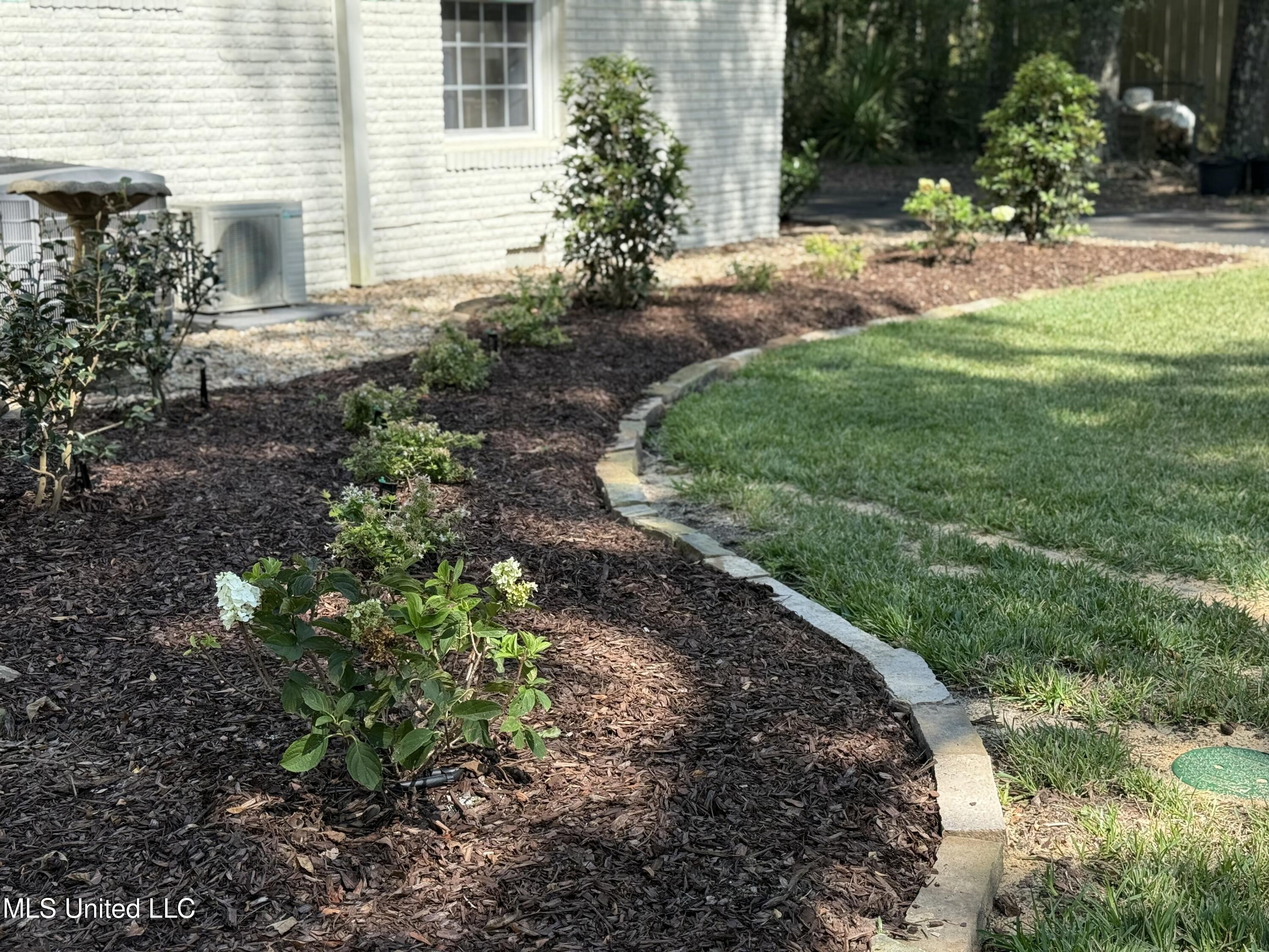 970 Greenview Trail Northeast Brookhaven, MS 39601 - Photo 6 of 36 IMG_1124