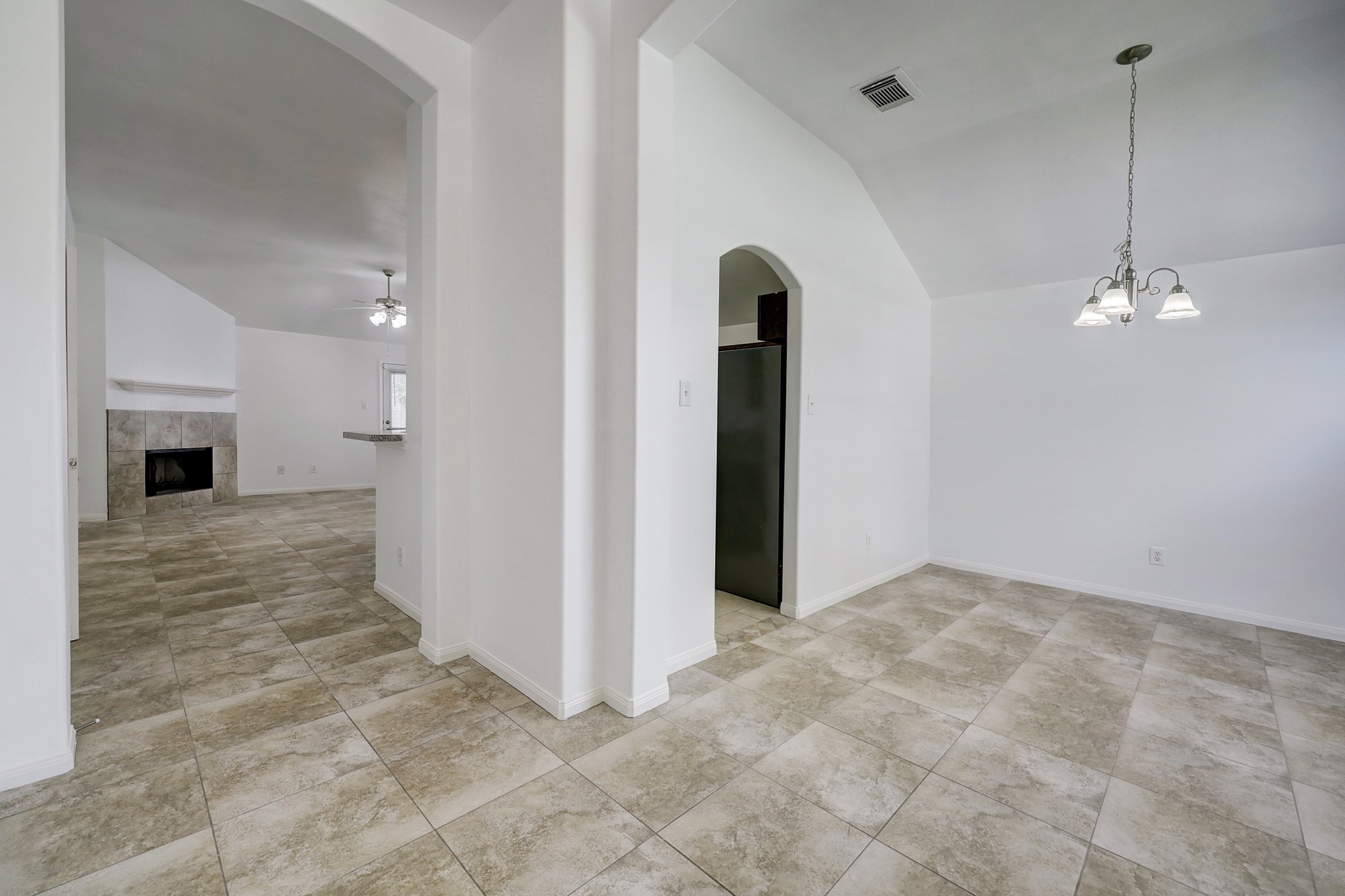 25407 Clover Ranch Drive Katy, TX 77494 - Photo 3 of 17 Formal dining area