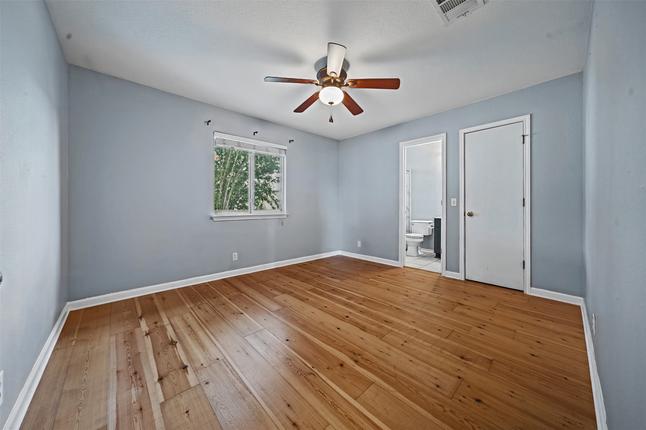 137 Hay Meadow Road Cedar Creek, TX 78612 - Photo 9 of 30