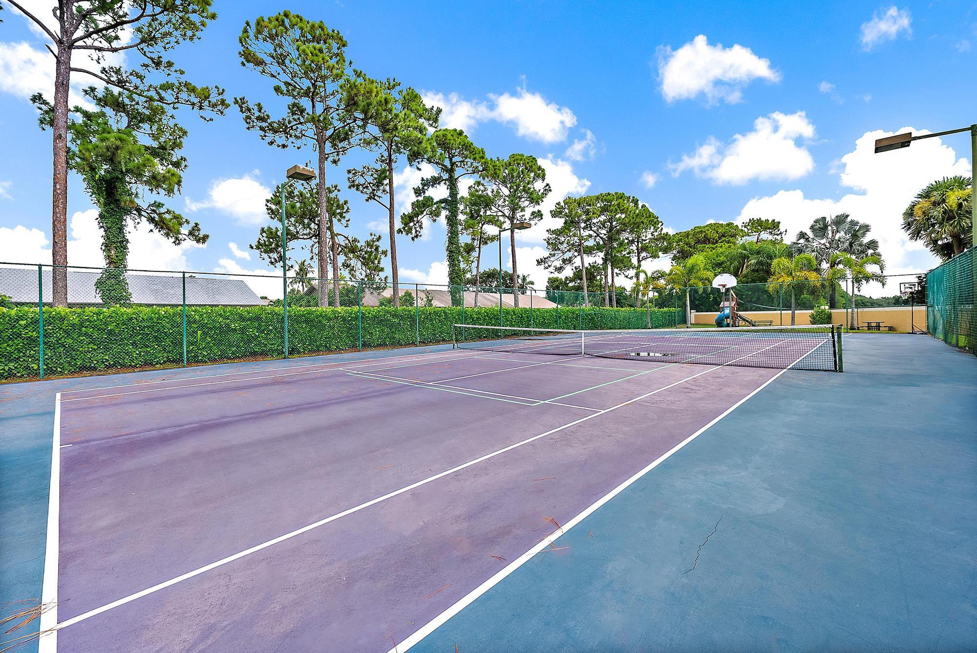 159 St Michaels Court Jupiter, FL 33458 - Photo 20 of 22 a view of a basketball court