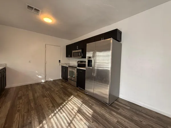 $1,875 | 3422 East Taylor Street, Phoenix, AZ 85008