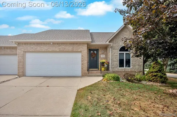 $295,000 | 6052 Belmont Court, Grand Blanc, MI 48439