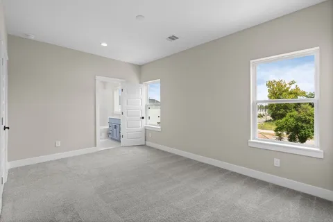 $369,900 | 5826 Highland Sun Lane, Houston, TX 77091