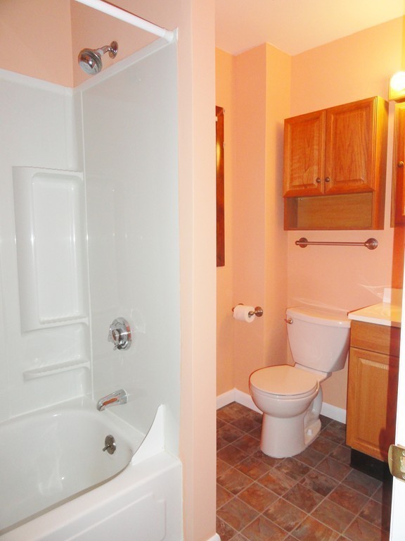 13 Ravine Drive Auburn, MA 01501 - Photo 17 of 22 Gallery Image 17