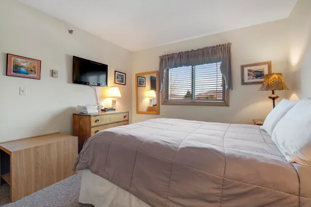 $725,000 | 23 White Cap Village Road, Unit A202/203, Newry, ME 04261