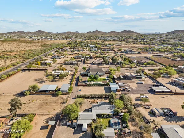 $1,340,000 | 716 West Maddock Road, Phoenix, AZ 85086