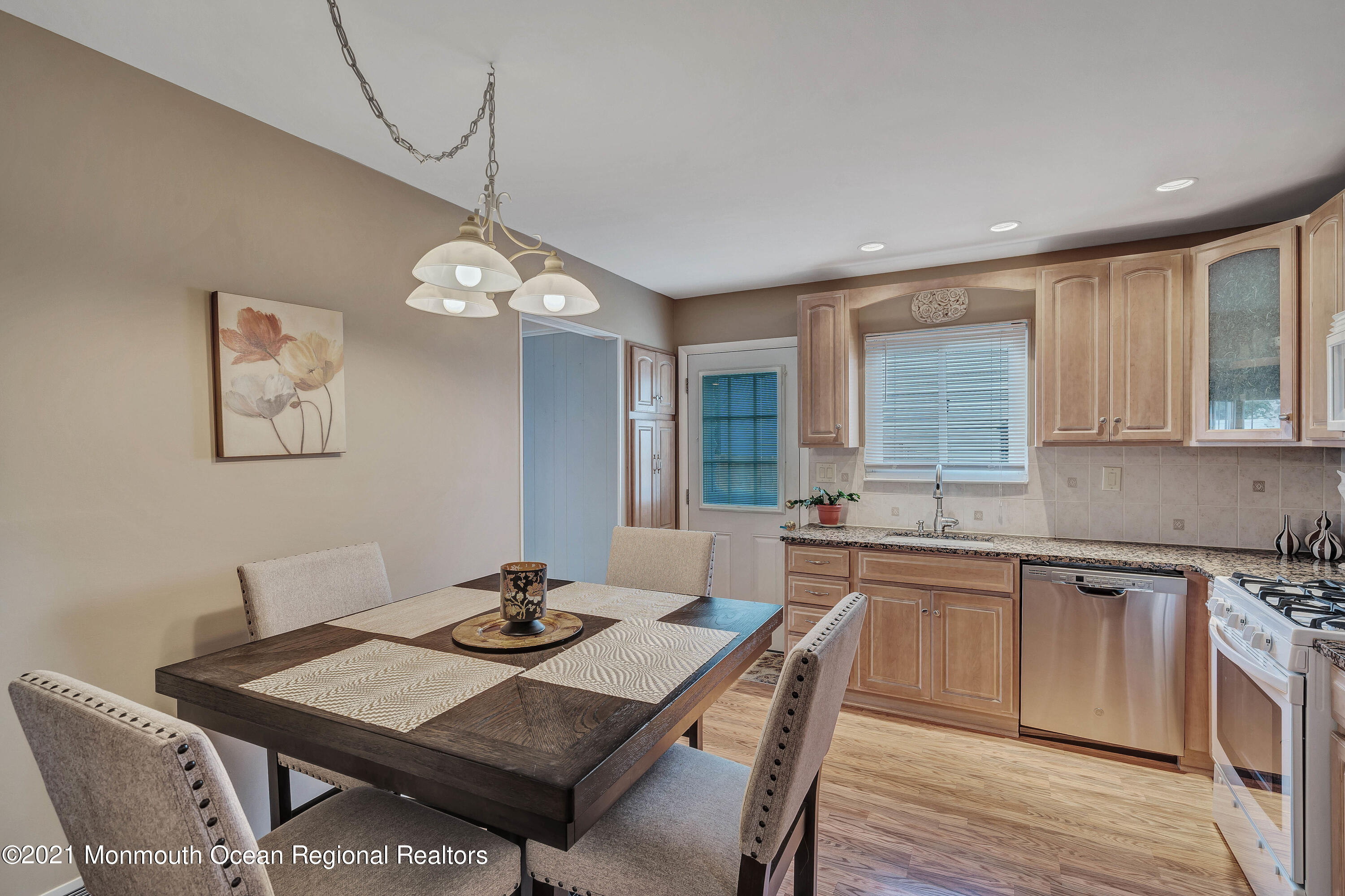 14 Tralee Road Hazlet, NJ 07730 - Photo 5 of 20 017_dsc01330