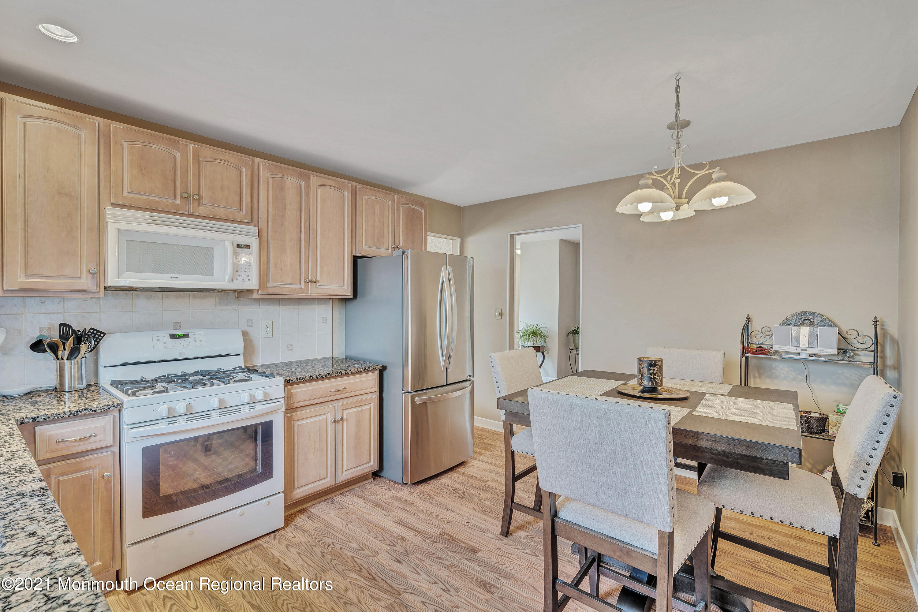 14 Tralee Road Hazlet, NJ 07730 - Photo 6 of 20 019_dsc01345