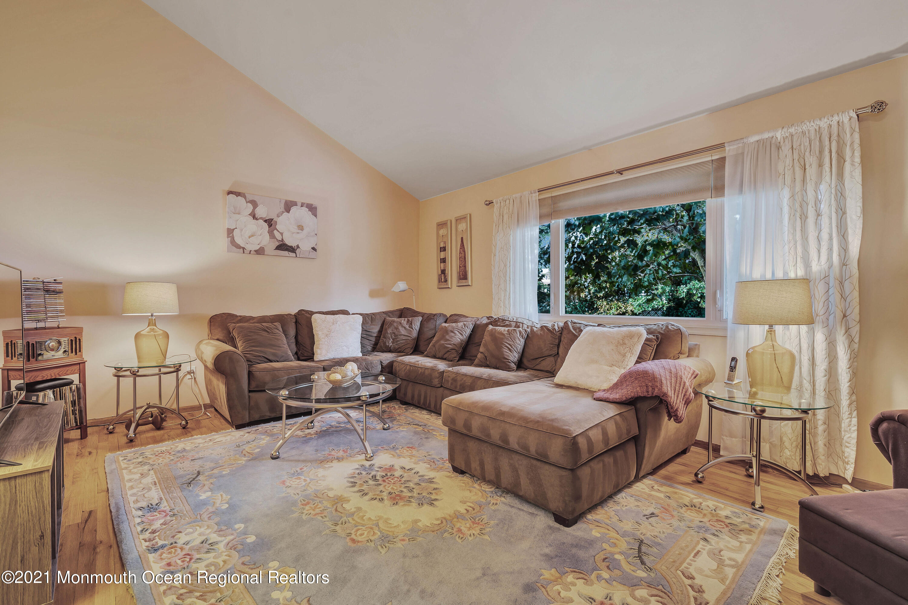 14 Tralee Road Hazlet, NJ 07730 - Photo 10 of 20 026_dsc01380
