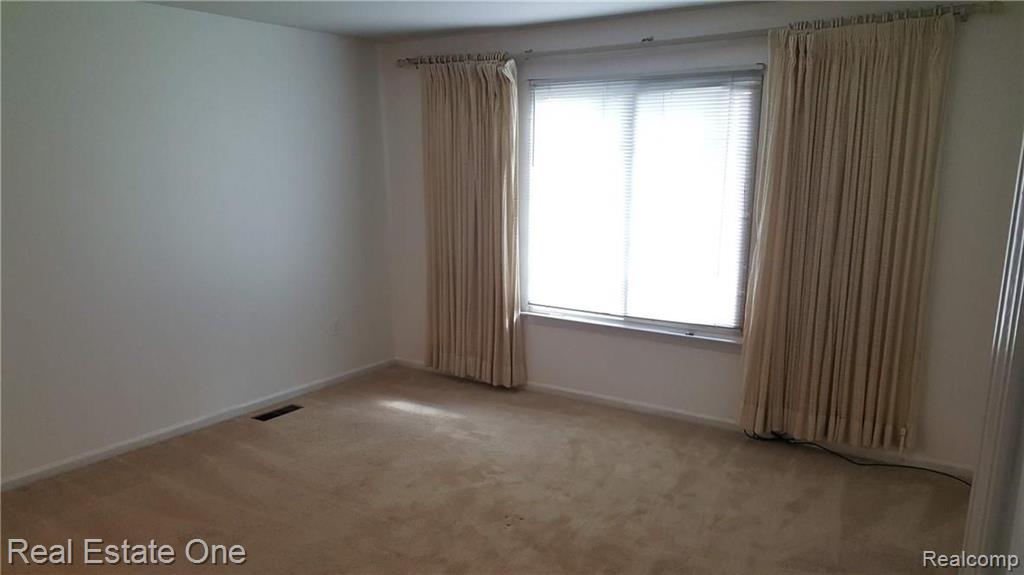 29640 Middlebelt Road, Unit 1603 Farmington, MI 48334 - Photo 14 of 31