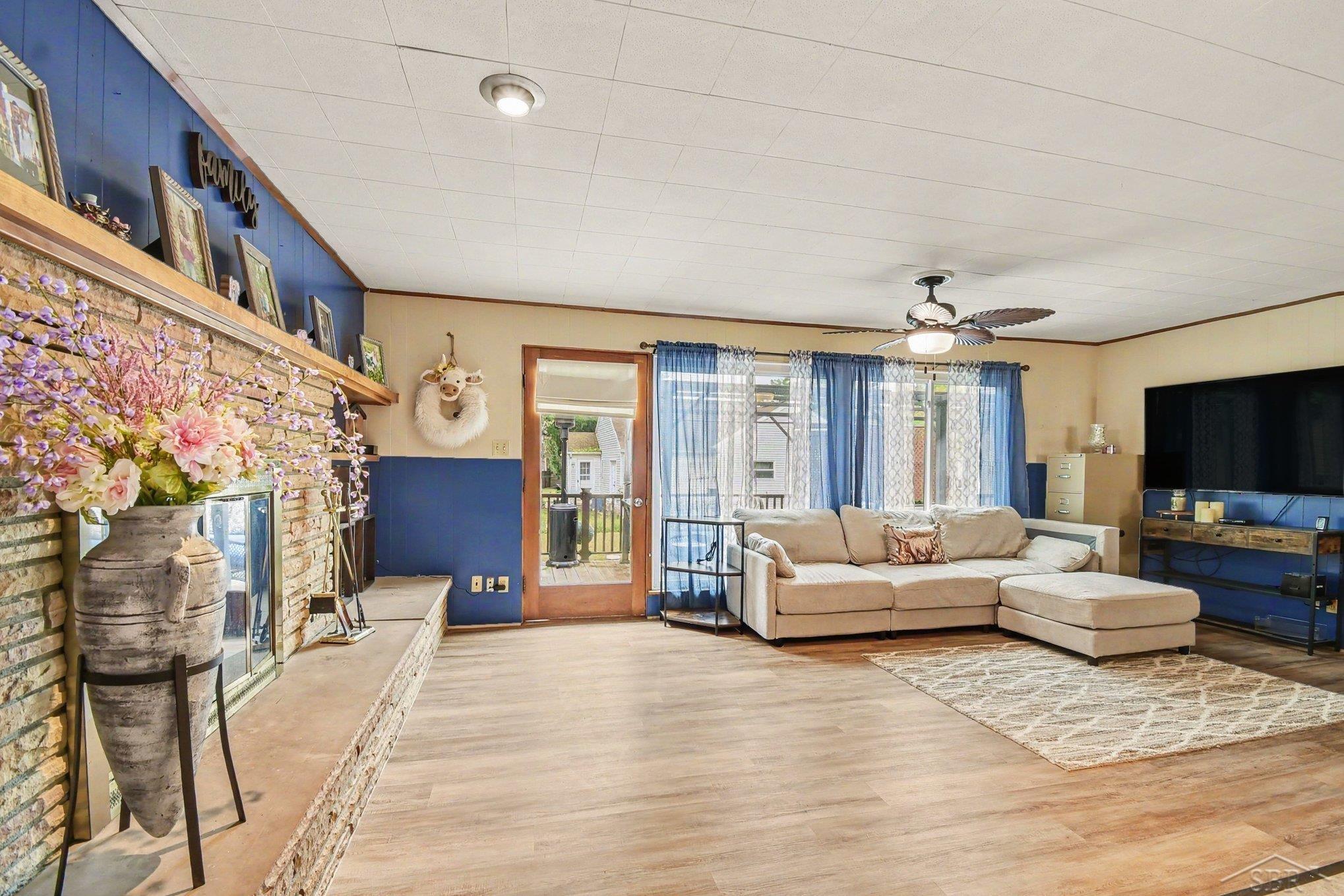401 Libby Street Pinconning, MI 48650 - Photo 5 of 29