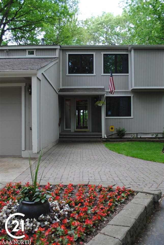 6851 Rattalee Lake Road Clarkston, MI 48348 - Photo 5 of 39