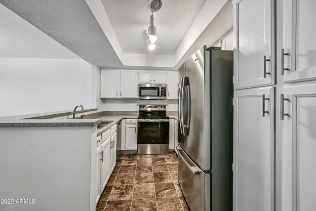 $1,900 | 1331 West Baseline Road, Unit 219, Mesa, AZ 85202