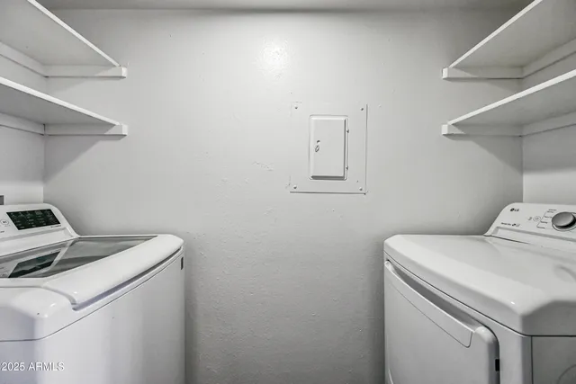 $1,900 | 1331 West Baseline Road, Unit 219, Mesa, AZ 85202