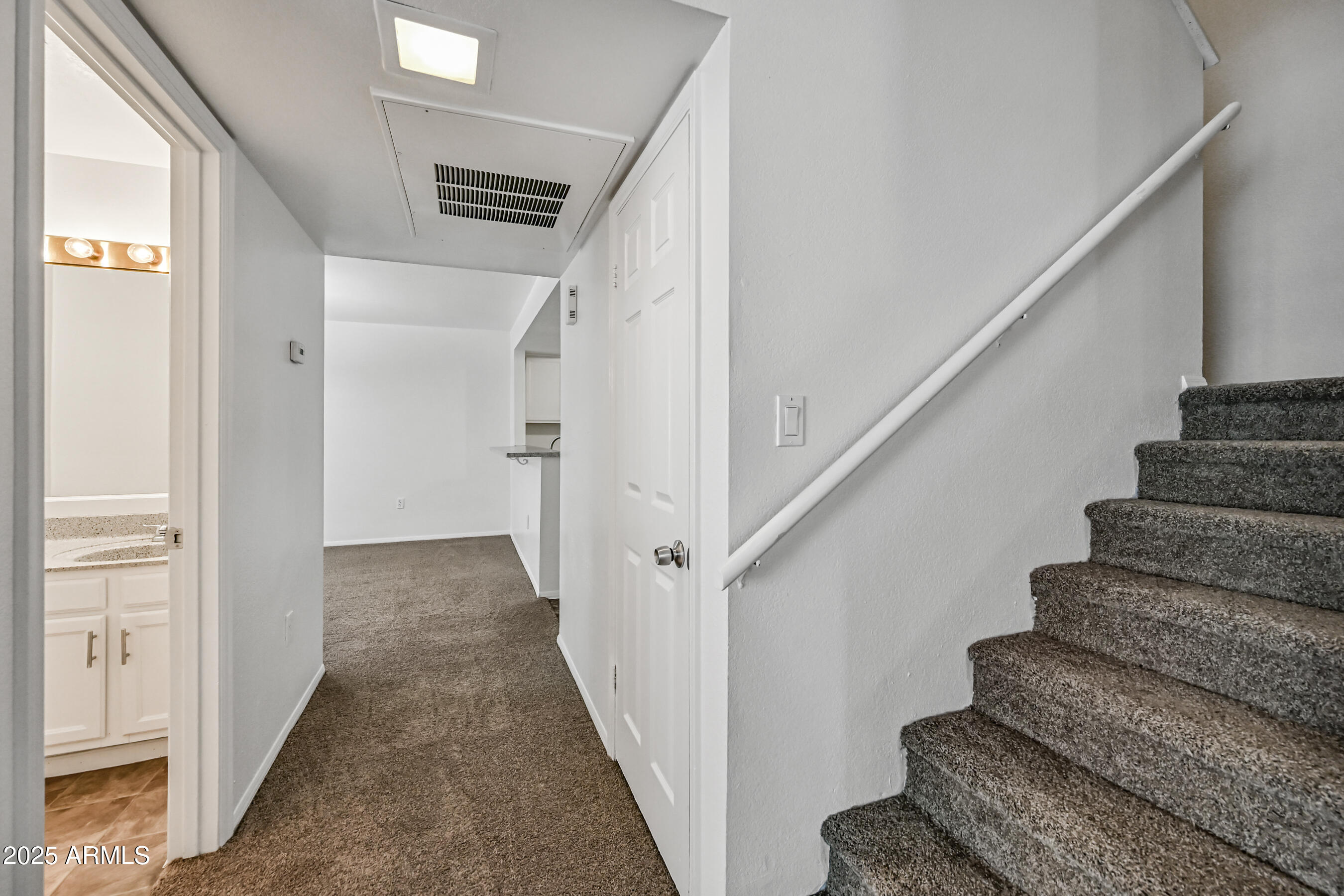 1331 West Baseline Road, Unit 219 Mesa, AZ 85202 - Photo 8 of 30 7-1331WBR219-ocupix