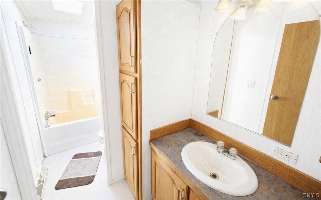 12114 Duck Lake Road Victory, NY 13143 - Photo 10 of 15 Gallery Image 10