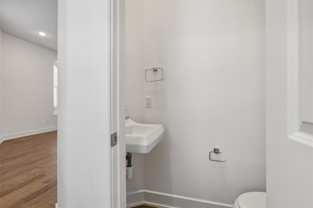 645 North Tyler Street, Unit 108 Dallas, TX 75208 - Photo 17 of 27