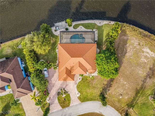 an aerial view of a house having outdoor space