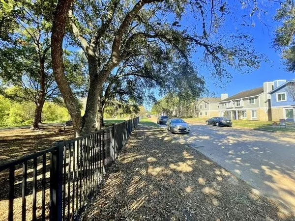$1,290 | 752 Memorial Mews Street, Unit B, Houston, TX 77079