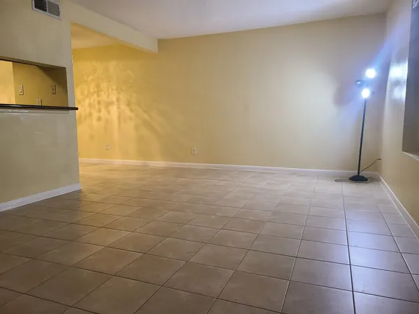 $1,290 | 752 Memorial Mews Street, Unit B, Houston, TX 77079