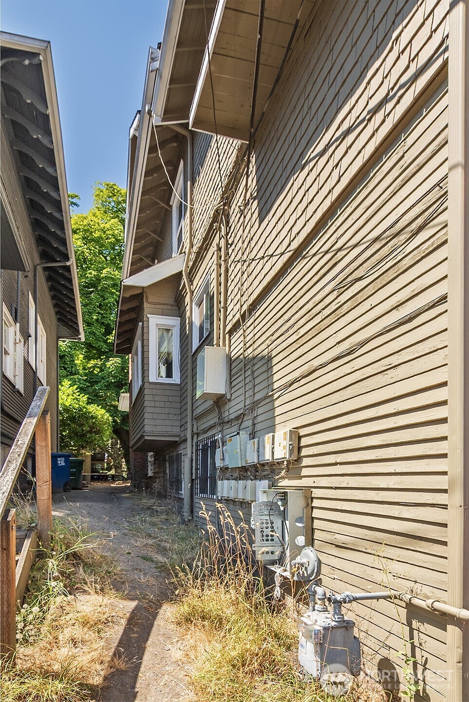 4738 17th Avenue Northeast Seattle, WA 98105 - Photo 23 of 32