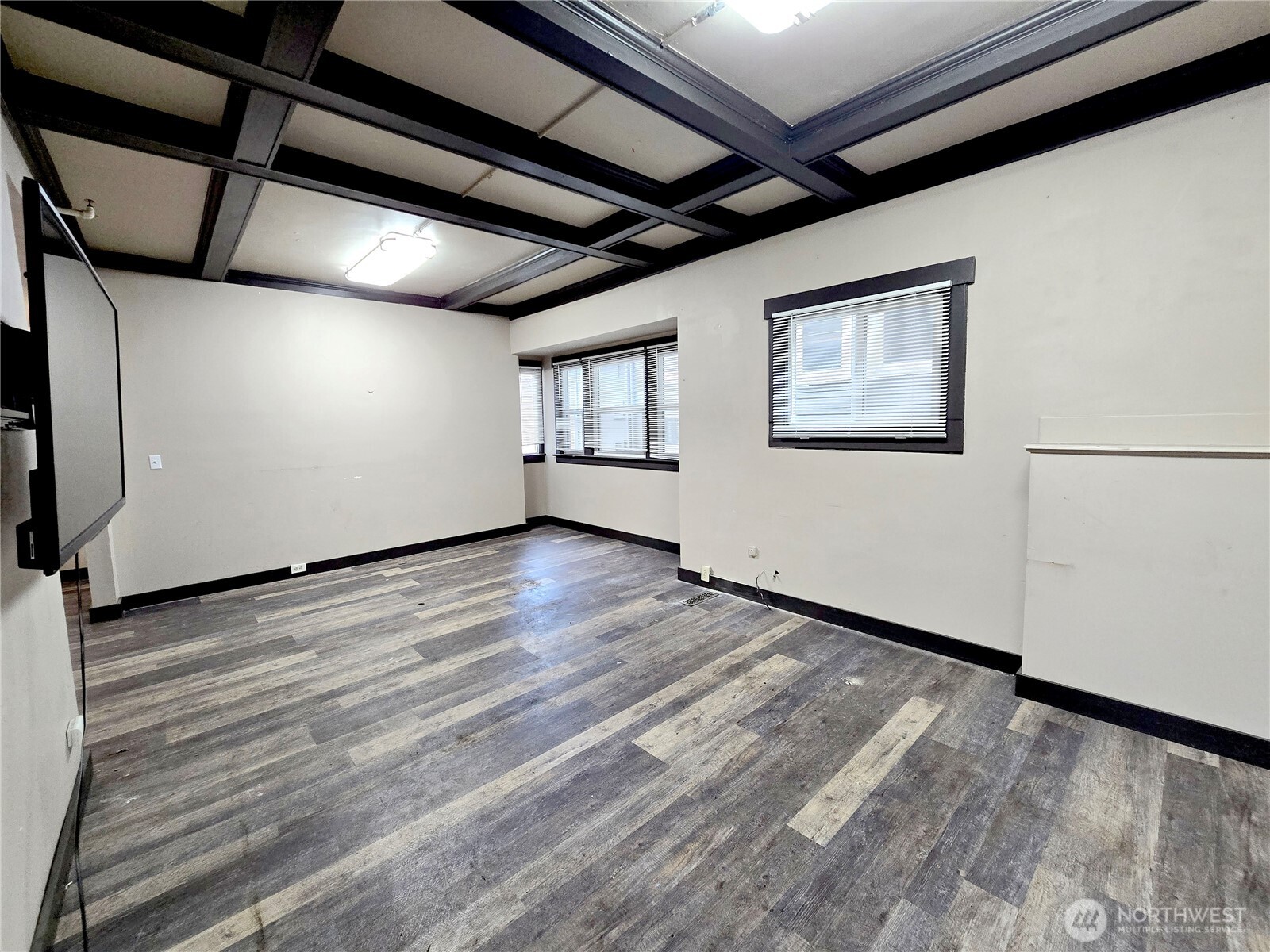 4738 17th Avenue Northeast Seattle, WA 98105 - Photo 4 of 32