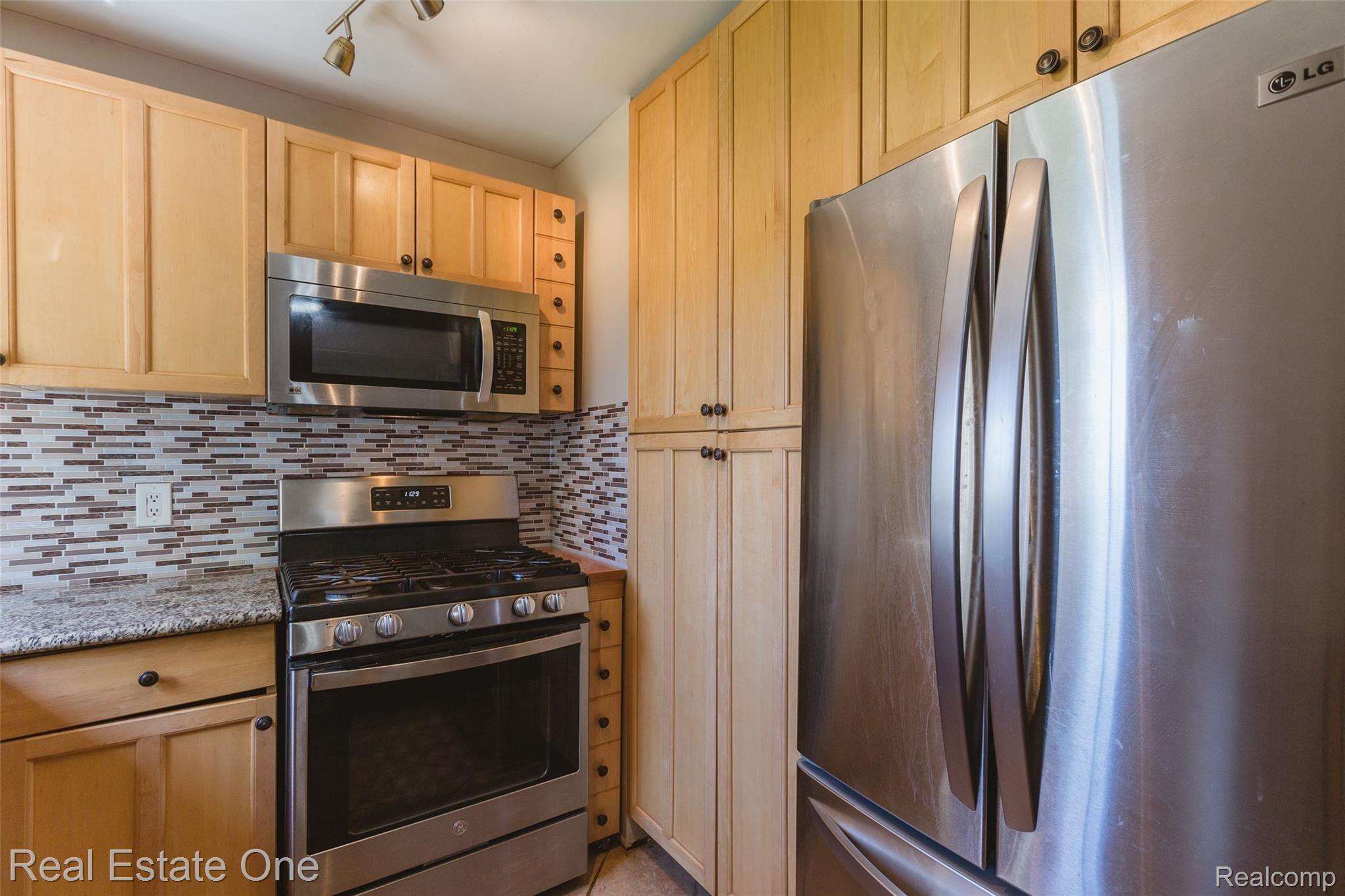 4310 23 Mile Road Utica, MI 48316 - Photo 13 of 21 05.2021_KathleenSanchez_23Mile_14 - Copy