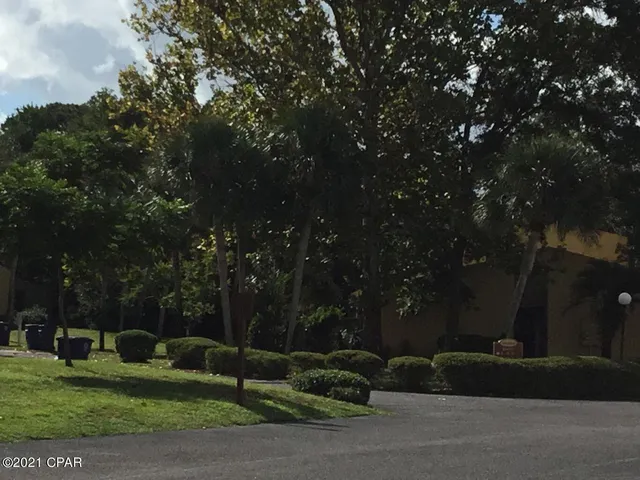 $1,650 | 1025 West 19th Street, Unit 16C, Panama City, FL 32405