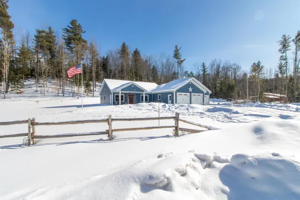 $575,095 | 2765 Loop Road, Troy, VT 05859