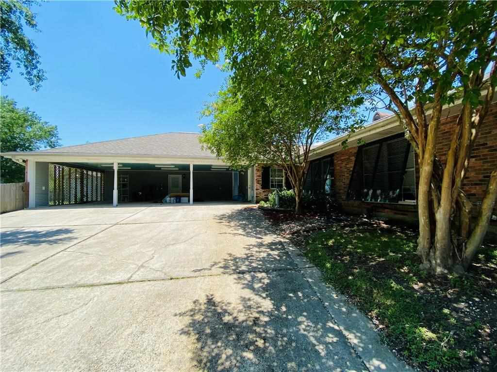 34399 Laurent Road Slidell, LA 70460 - Photo 3 of 39