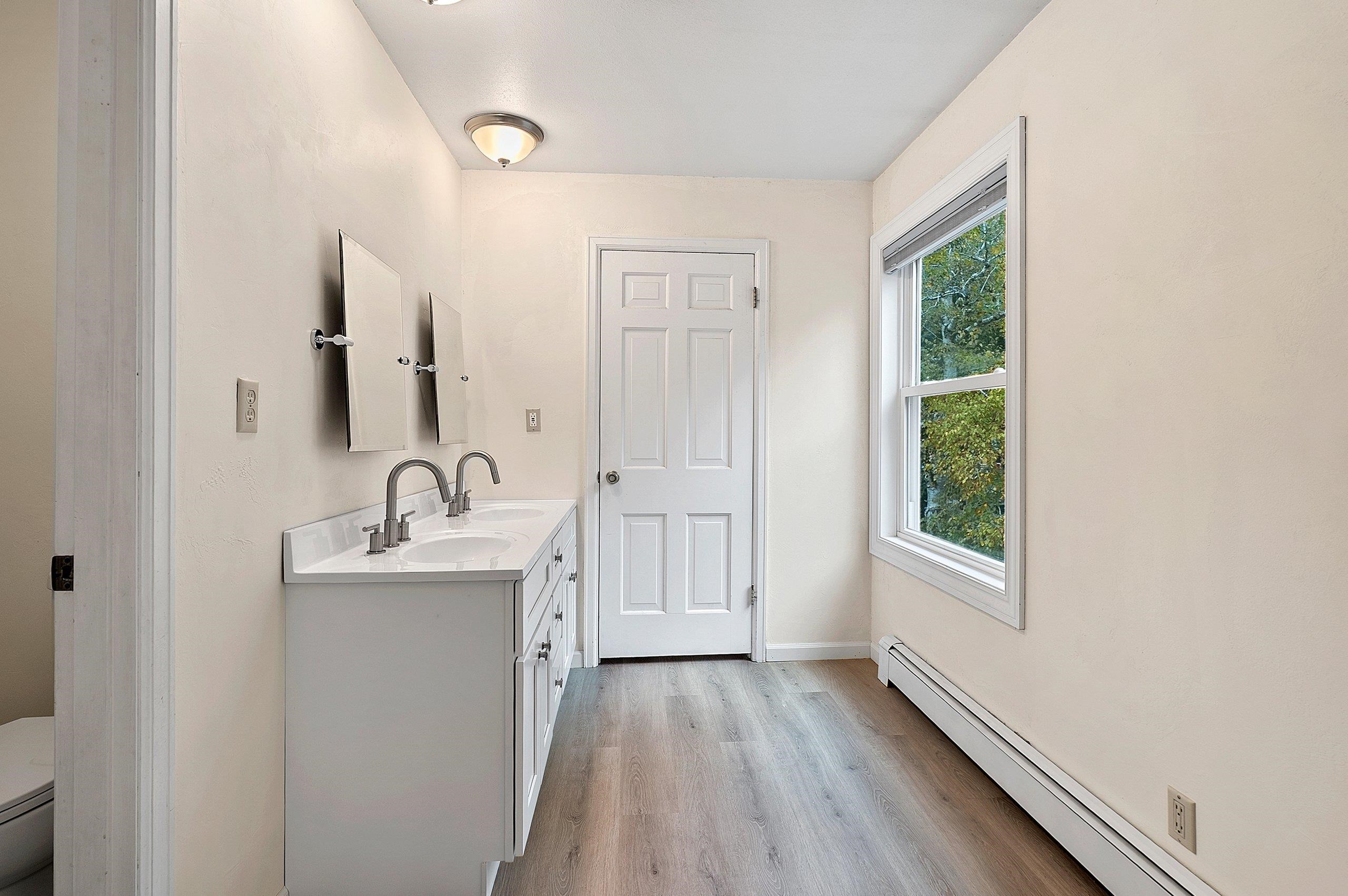 1909 North Nicholas Street Appleton, WI 54914 - Photo 35 of 59