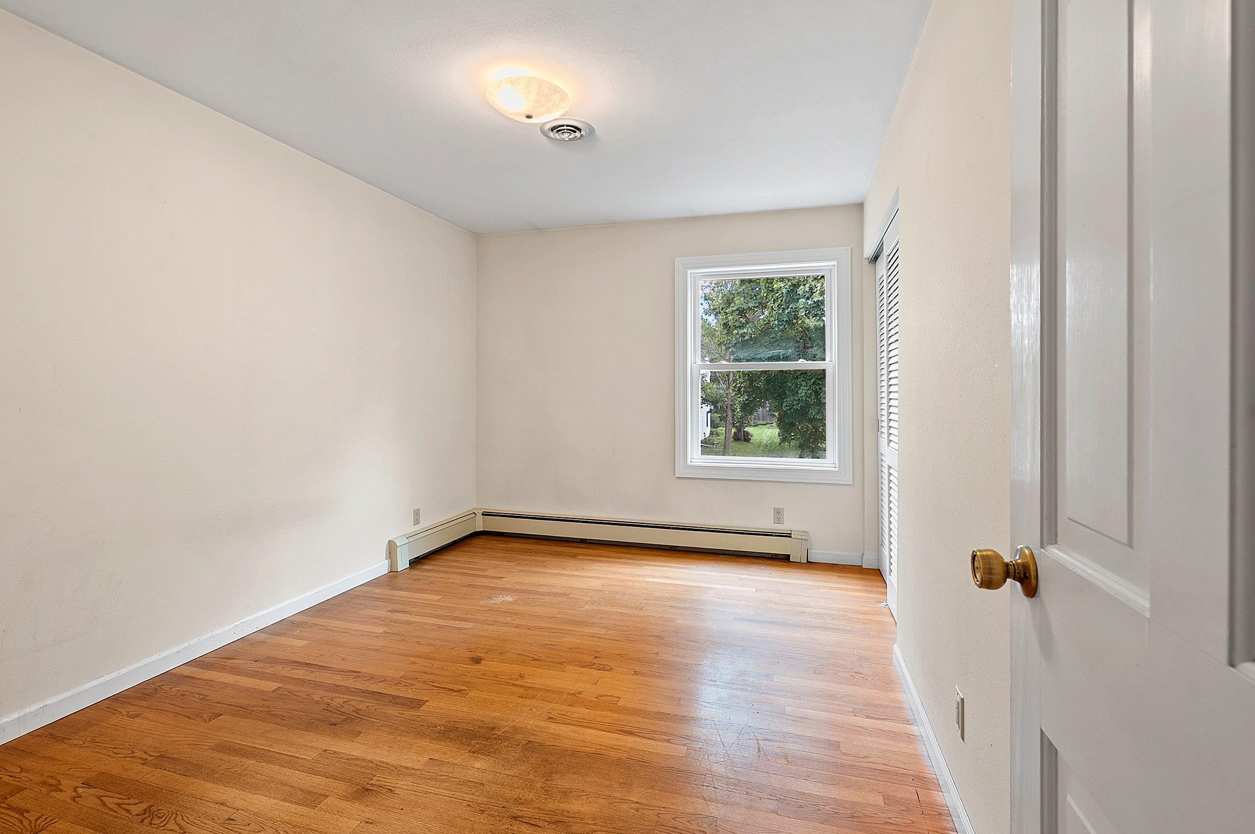 1909 North Nicholas Street Appleton, WI 54914 - Photo 44 of 59