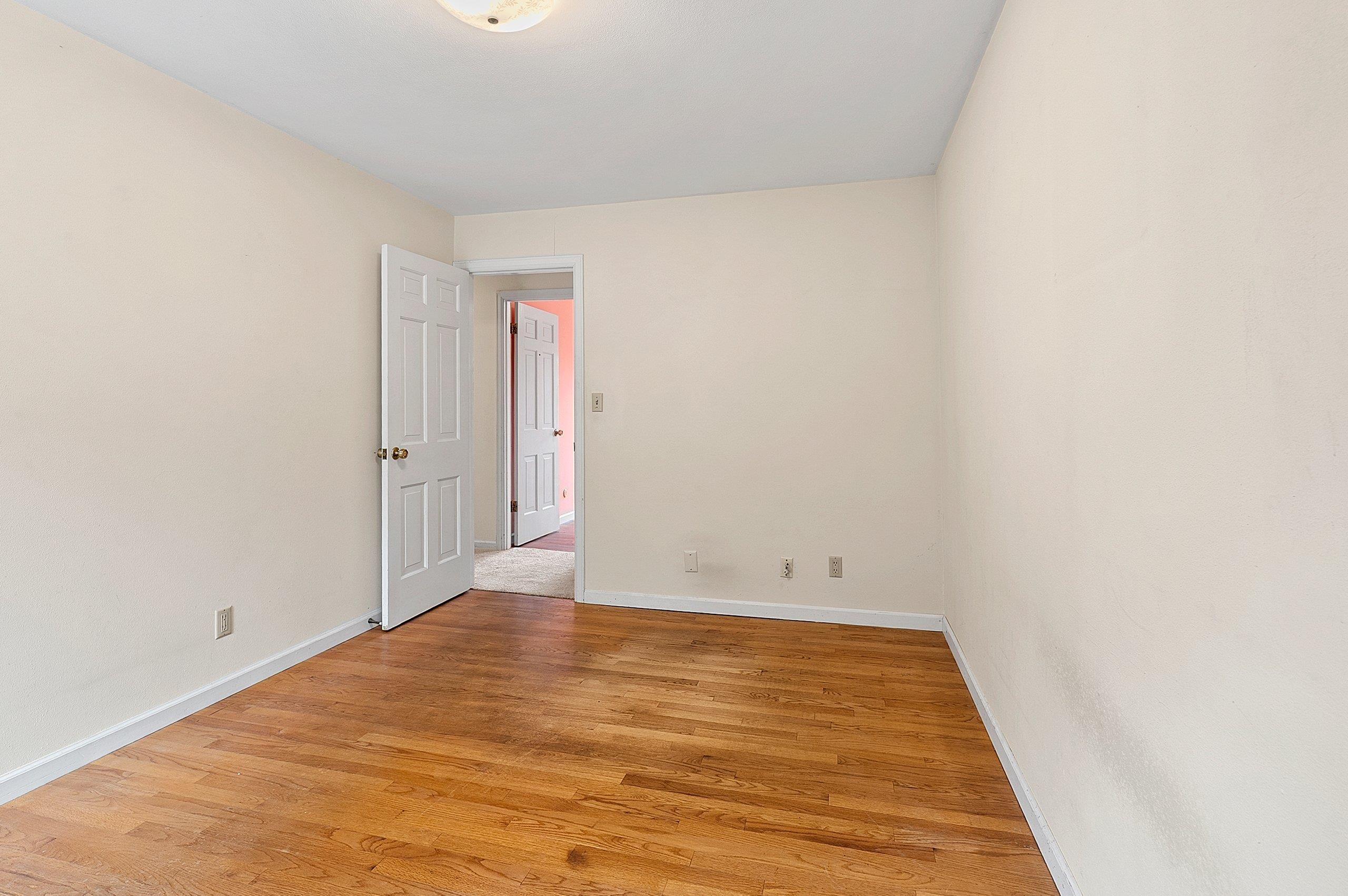 1909 North Nicholas Street Appleton, WI 54914 - Photo 45 of 59