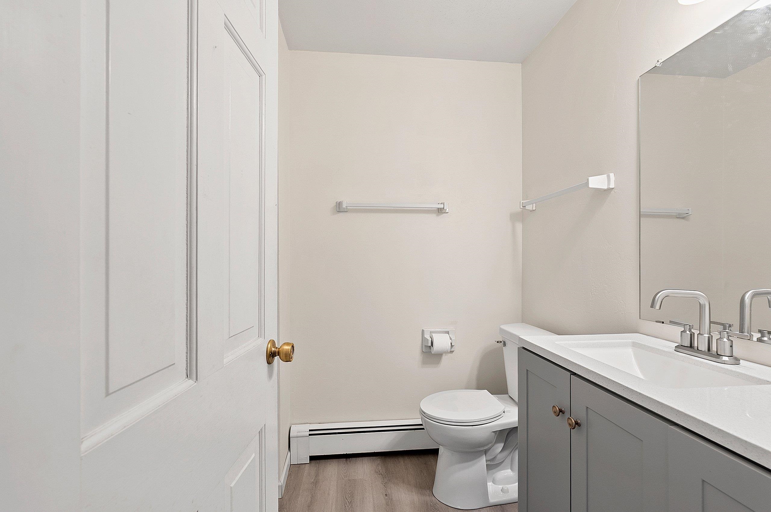 1909 North Nicholas Street Appleton, WI 54914 - Photo 46 of 59