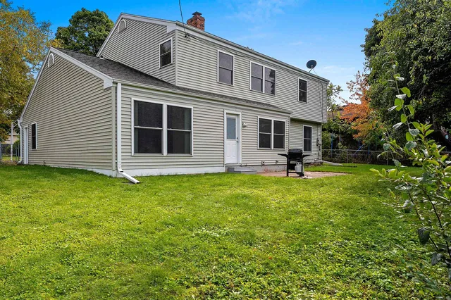 $364,900 | 1909 North Nicholas Street, Appleton, WI 54914