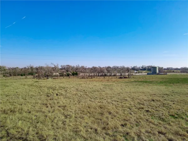 an aerial view of a yard