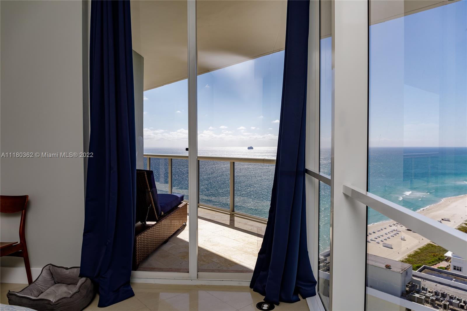 6301 Collins Avenue, Unit PH4 Miami Beach, FL 33141 - Photo 14 of 18 a view of a hallway